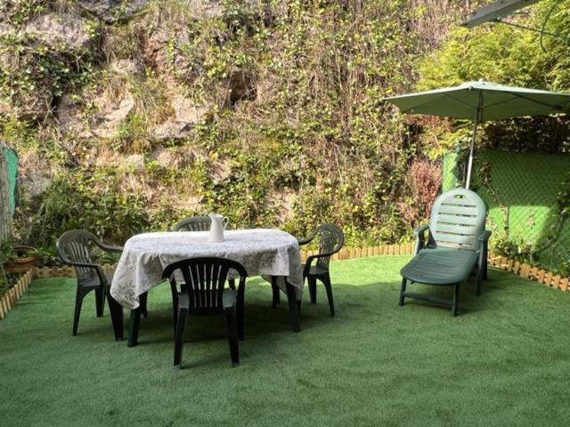 Casa Buganvilla. Apartamento Con Jardin, A 100 Metros Del Centro. Comillas Extérieur photo